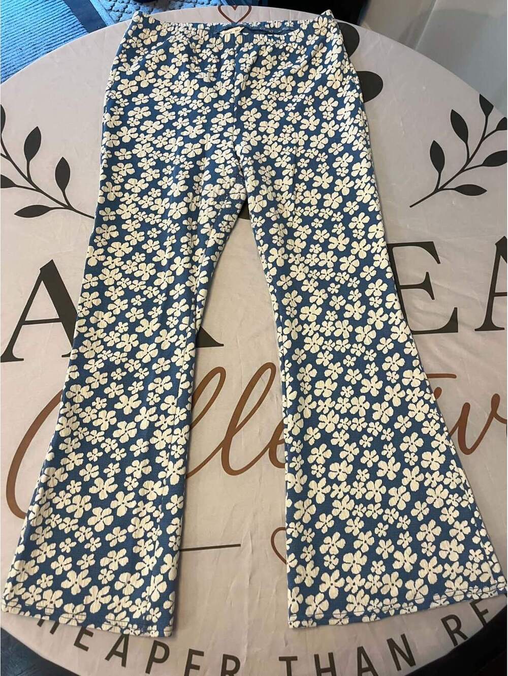 American Eagle Blue Floral Pattern Flared Pants Size L
